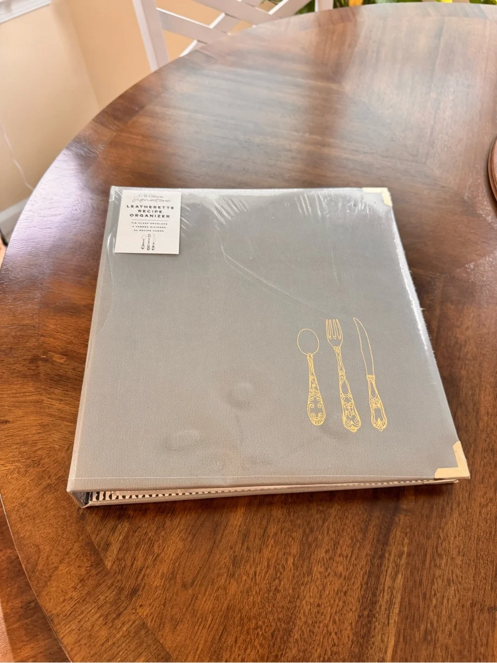 NEW CR Gibson Leatherette Recipe Binder Gray Gold 24 Recipe Cards 9 Dividers